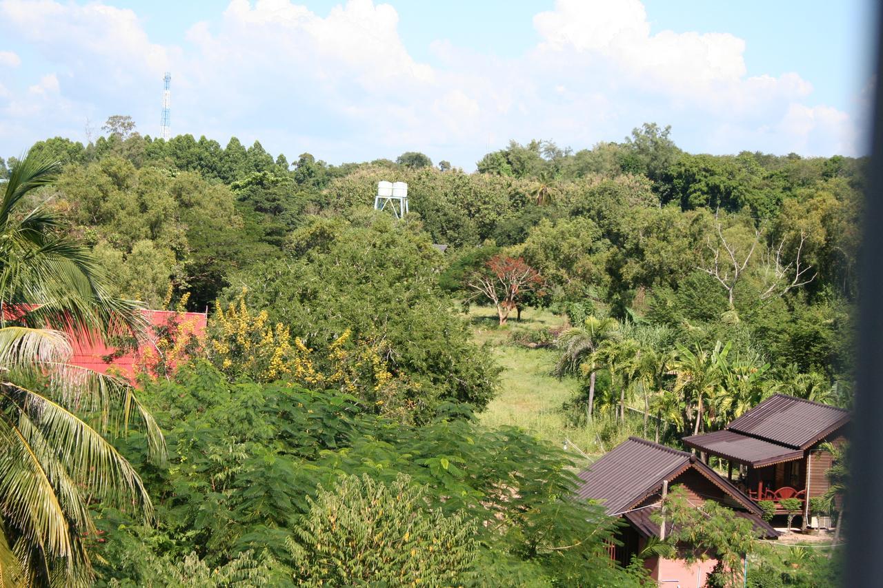 Arcadia Maephim Aparthotel Mae Phim Bagian luar foto
